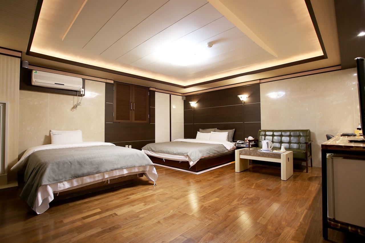 Mate Hotel Chuncheon Eksteriør bilde